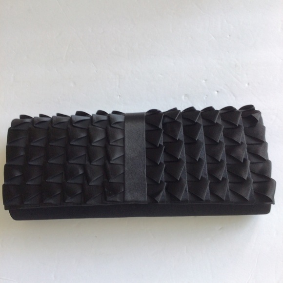 JESSICA MCCLINTOCK BLACK SATIN RIBBON CLUTCH BAG - Picture 2 of 15